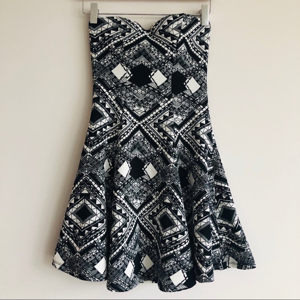 Strapless Black & White Patterned Dres